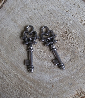 Подвеска Ключ 36, металл, серебро, 29*11 мм, R1372