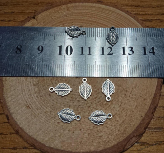Подвеска, листик малый, металл, серебро, 10*6 мм., R17790